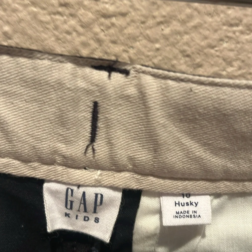 New GAP Boy’s Navy Blue Uniform Pants Chinos Size 10 Husky NWT